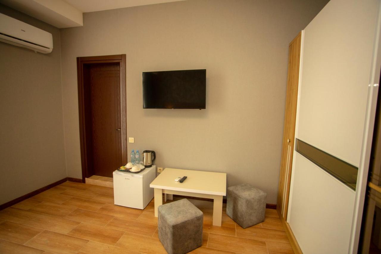 Pollux Hotel Batumi Exterior photo