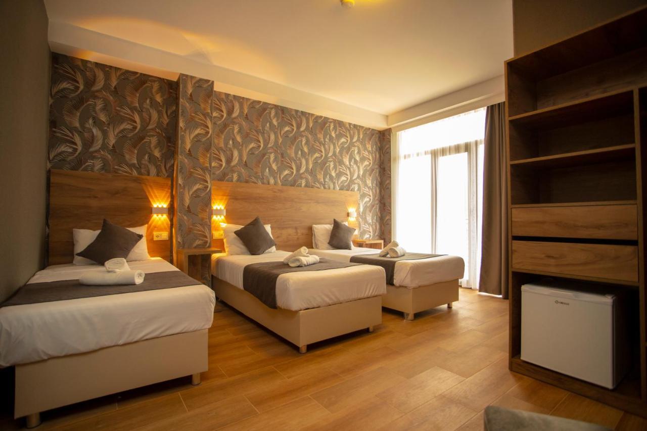 Pollux Hotel Batumi Exterior photo