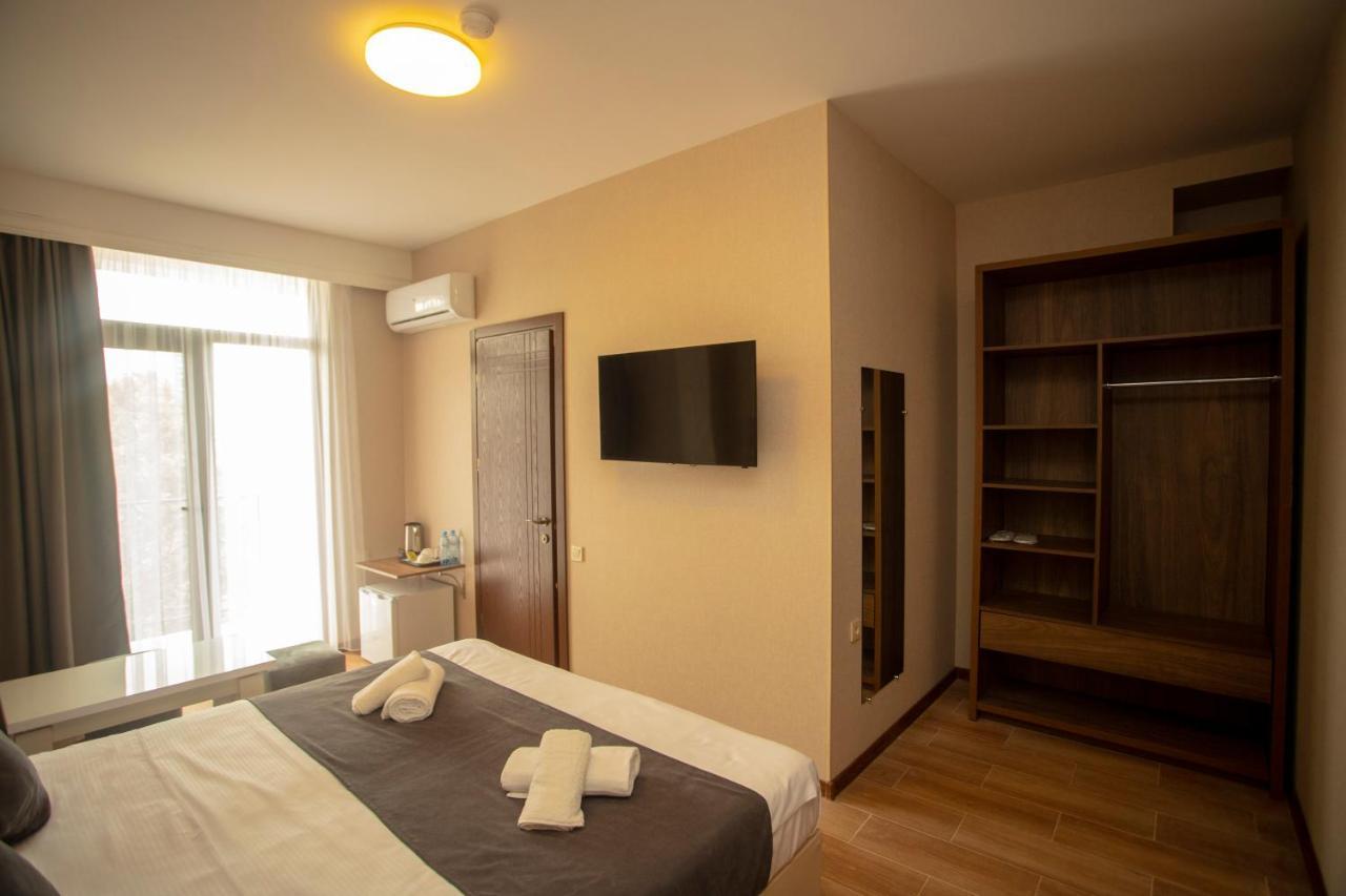 Pollux Hotel Batumi Exterior photo