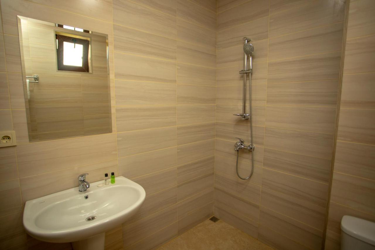 Pollux Hotel Batumi Exterior photo