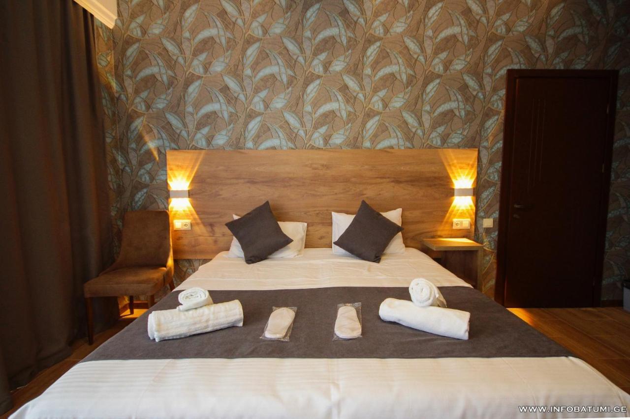 Pollux Hotel Batumi Exterior photo